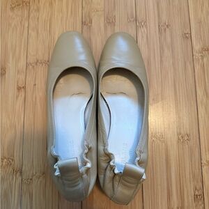 Everlane Beige Day Heels